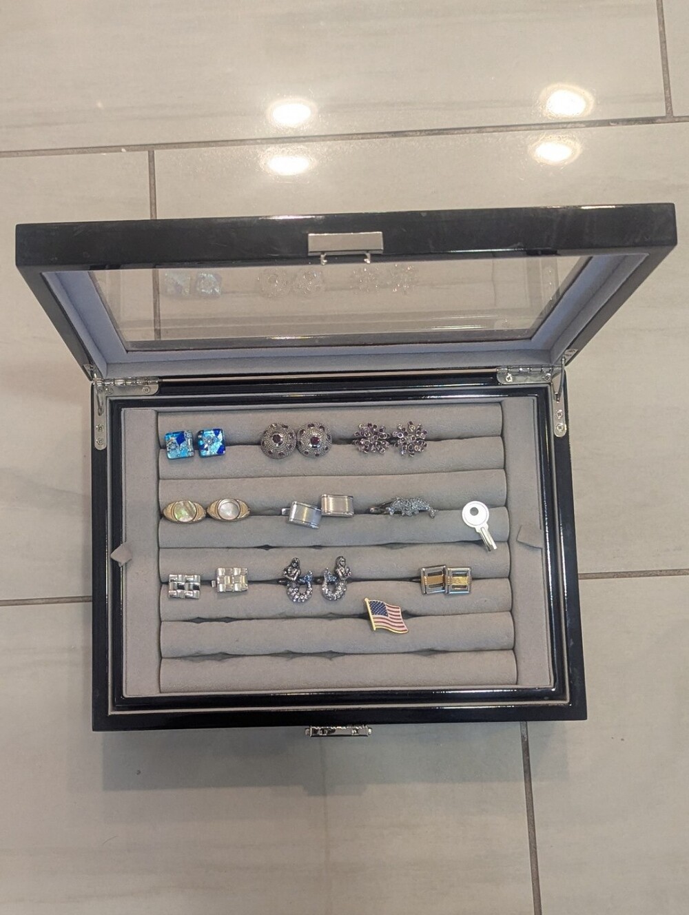 Men's Cufflinks and Accessory Case with Gray Interior